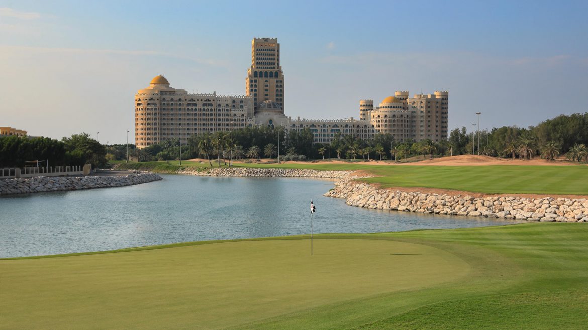 Play Golf In UAE